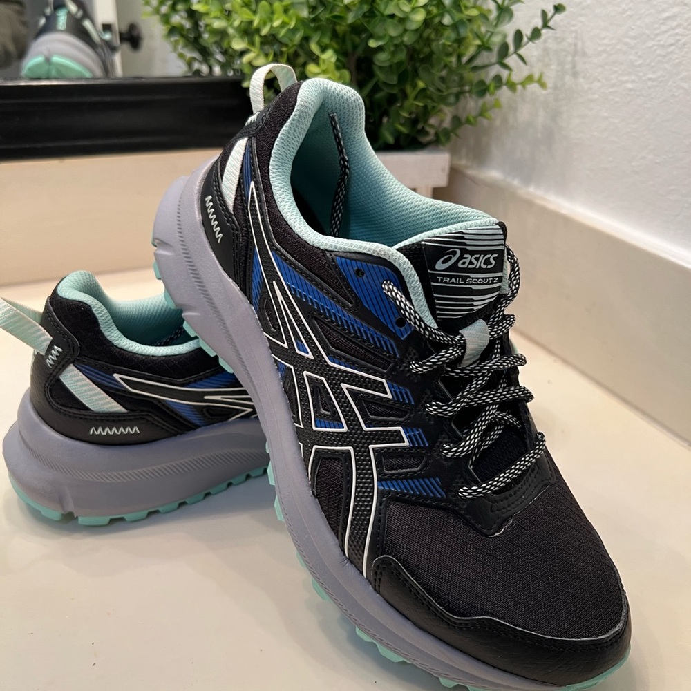 Like New Asics Trail Scout 2 Women’s Running